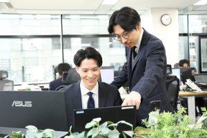 アクセルファクター社内風景